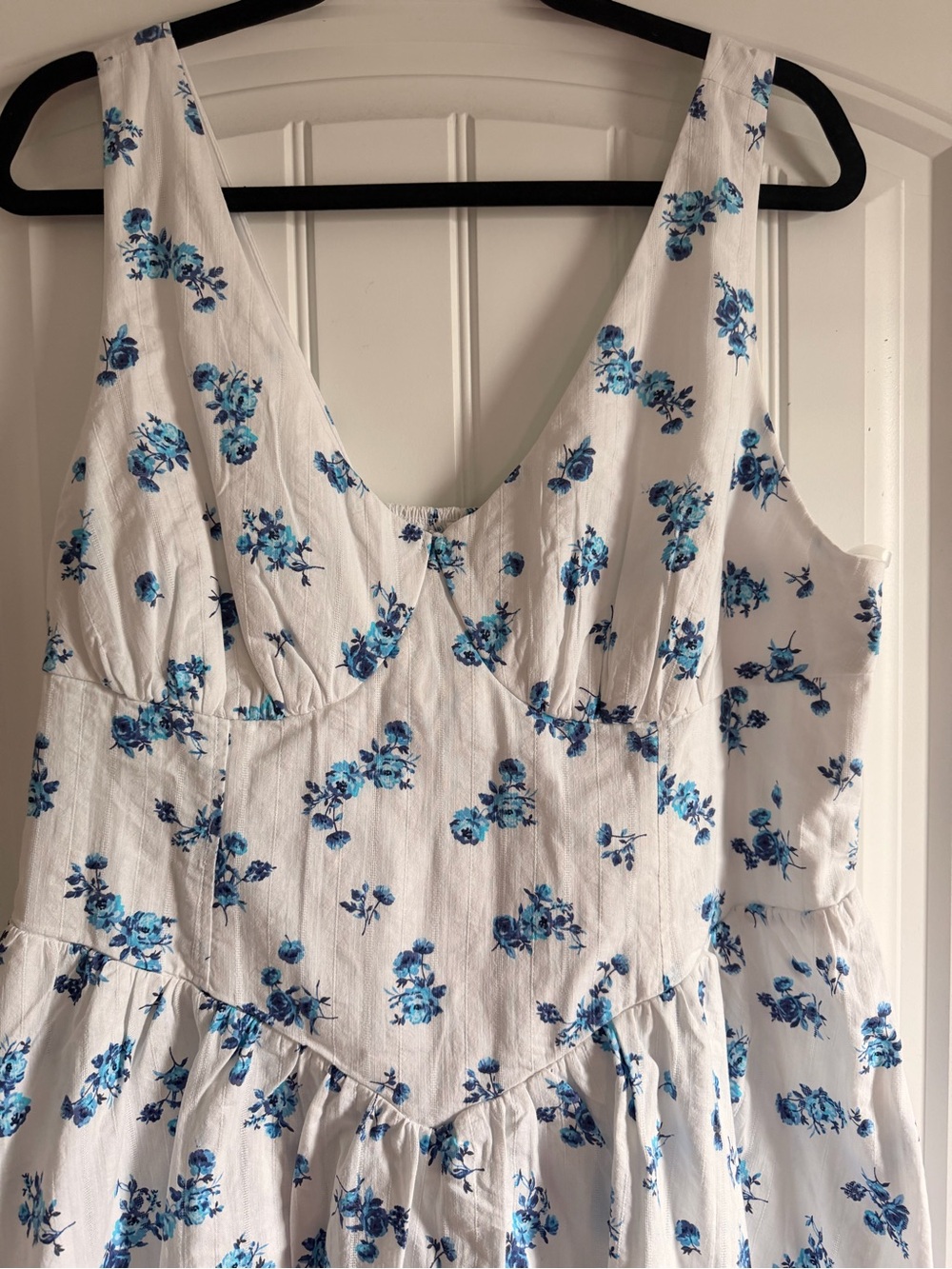 No Boundaries White Dress with Blue Floral Accents - Picture 2 of 7